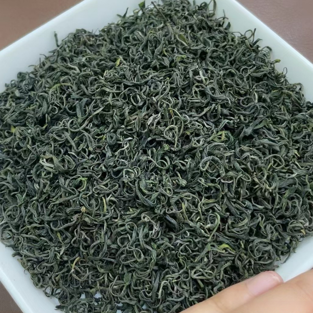 我在惠农网发现这个湖北绿茶边远山区恩施高山茶毛尖茶卖得很火,赶紧