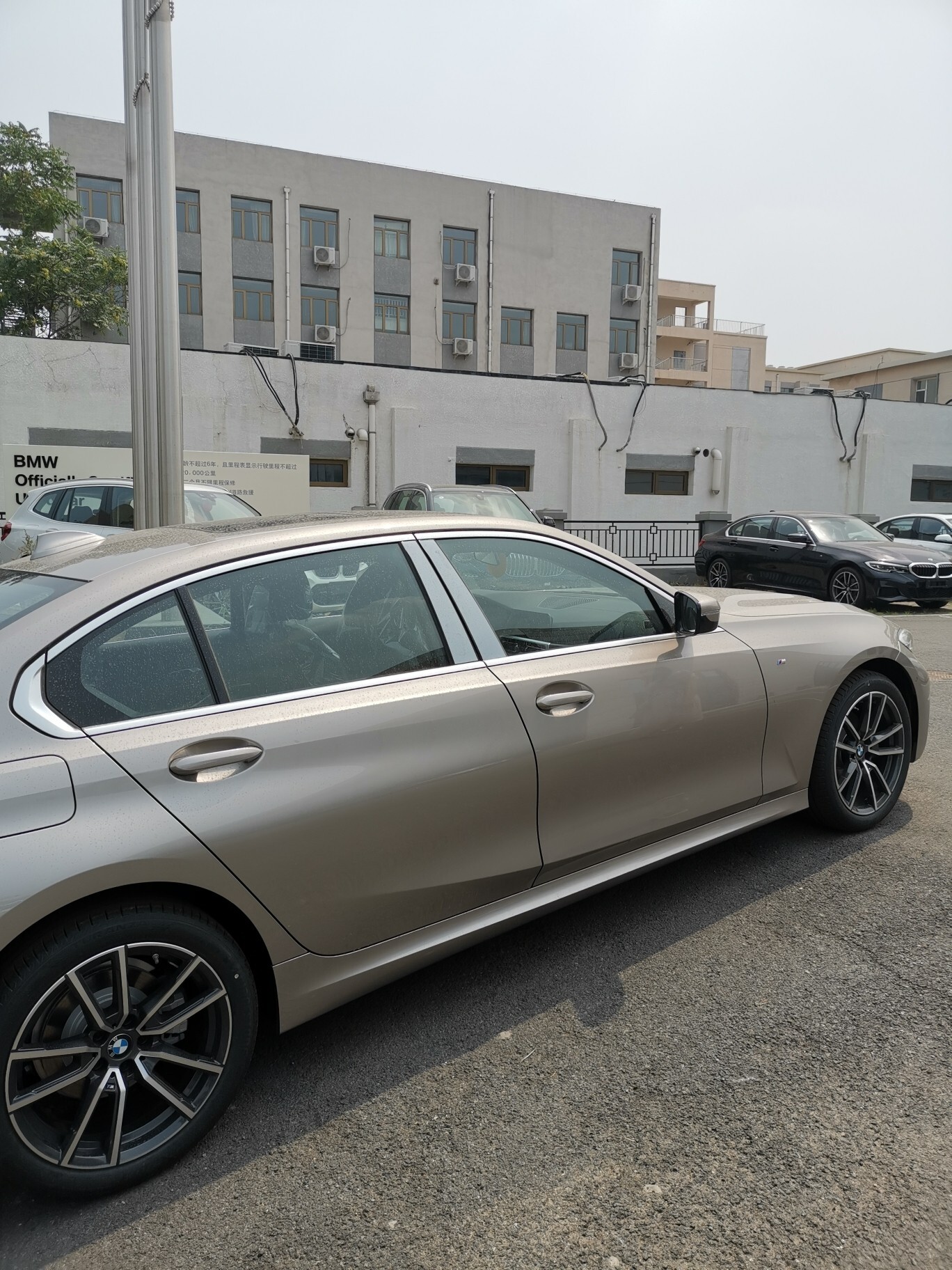 2021款宝马325li运动版开士米银,香不香?