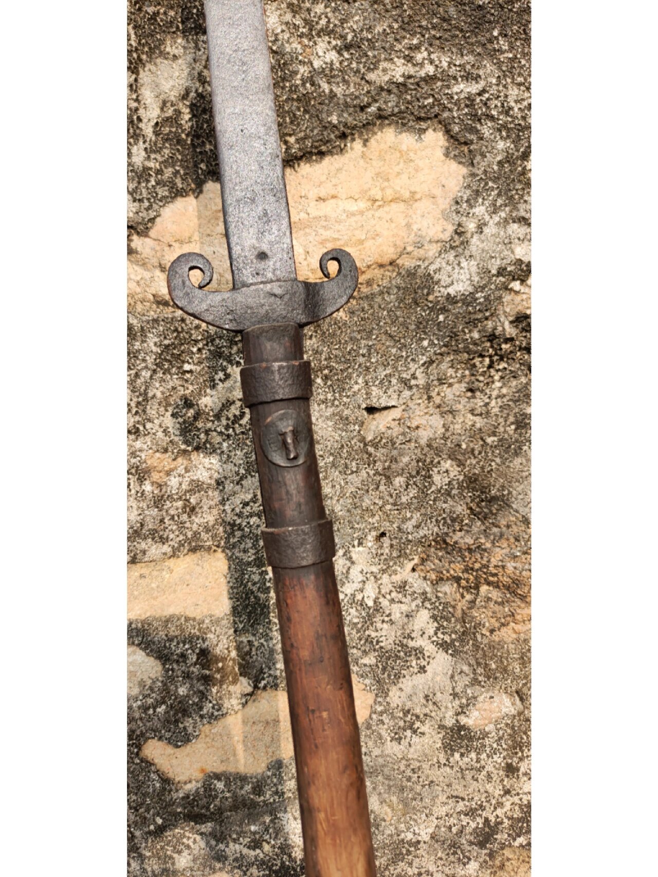 古兵收藏～矛刀 全长2米 铆钉镶铜钱 (康熙)