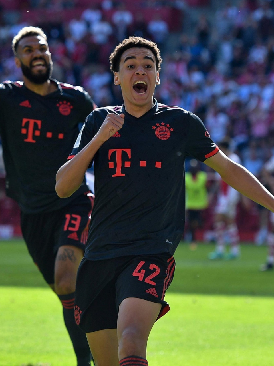 22-23赛季德甲联赛第34轮,拜仁客战科隆.