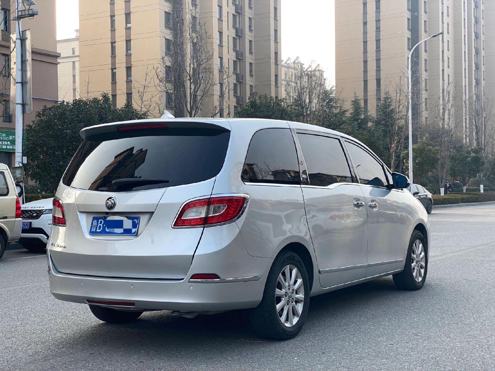 新到!12年别克gl8胖头鱼 3.0v6新车36.99gt豪雅版 本市一手!