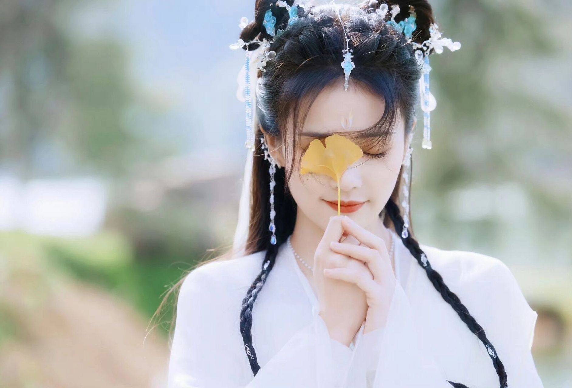 神女黎苏苏壁纸袭来～这组也太美啦 整理相册翻出一组太有氛围感啦