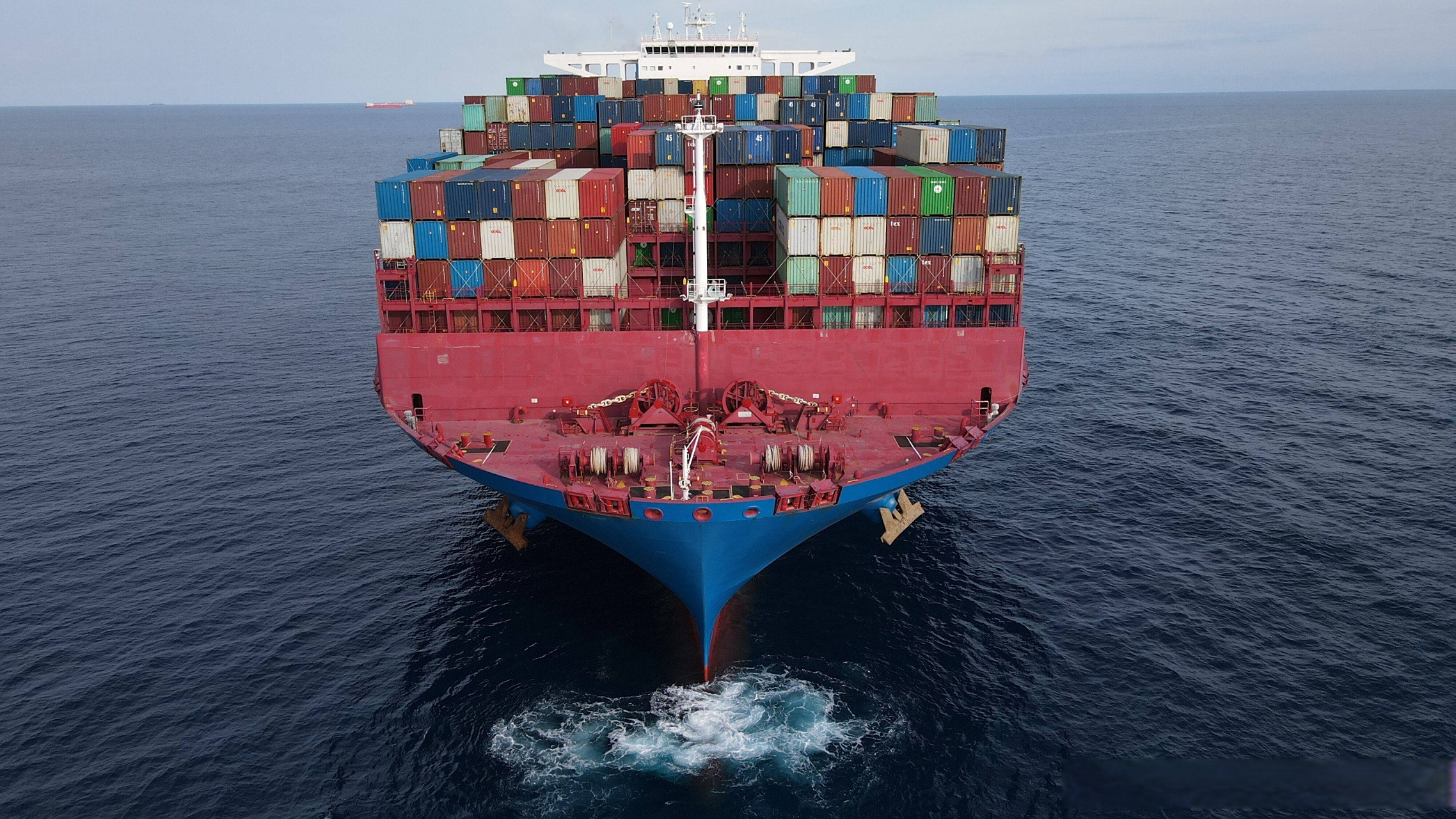 【跨境电商空运海运业务爆单,机场航空快件破历史新高】  商务部消息