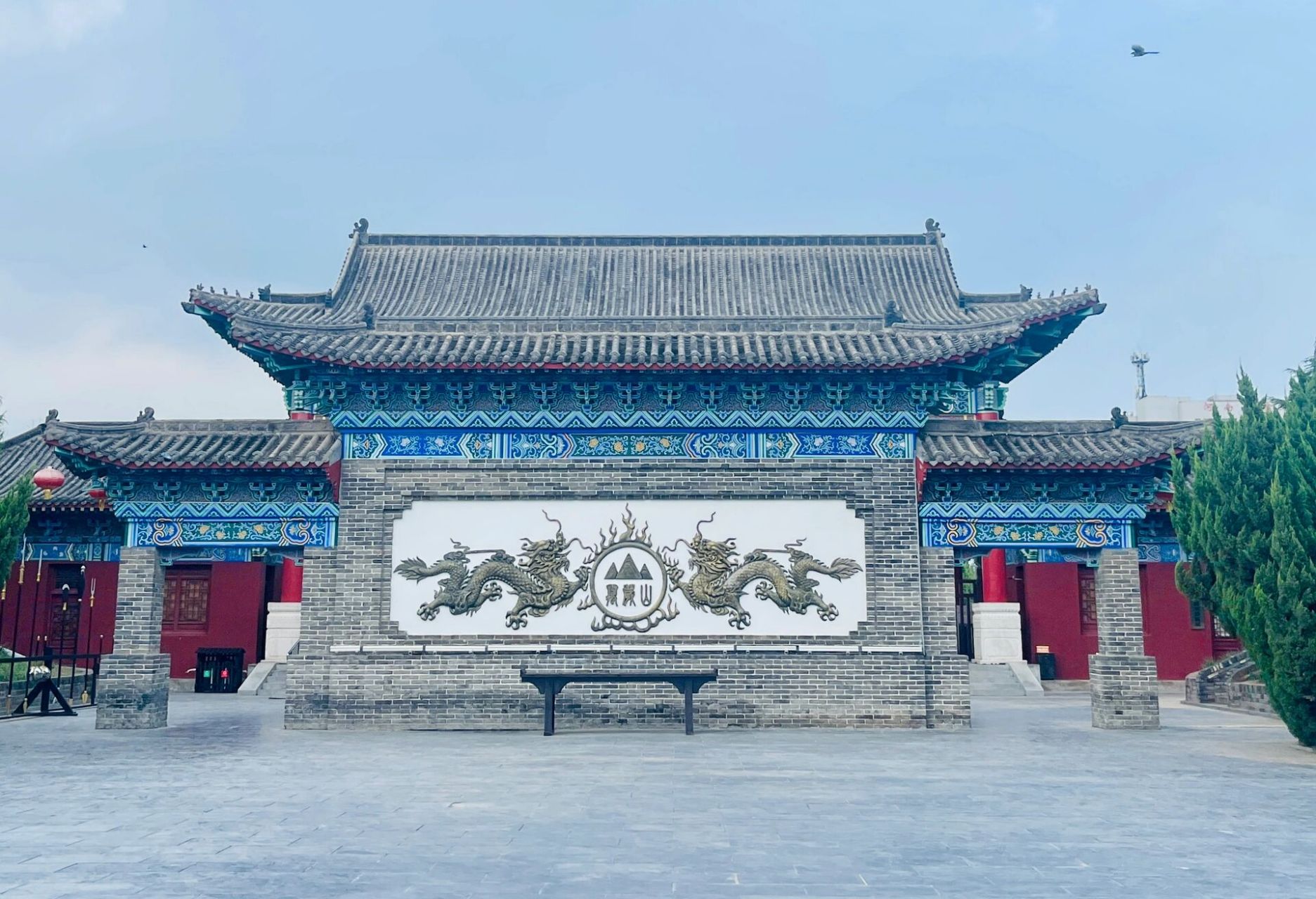 开封万岁山·【大宋武侠城】体验 攻略❗️ 从细雨中的翰园碑林出