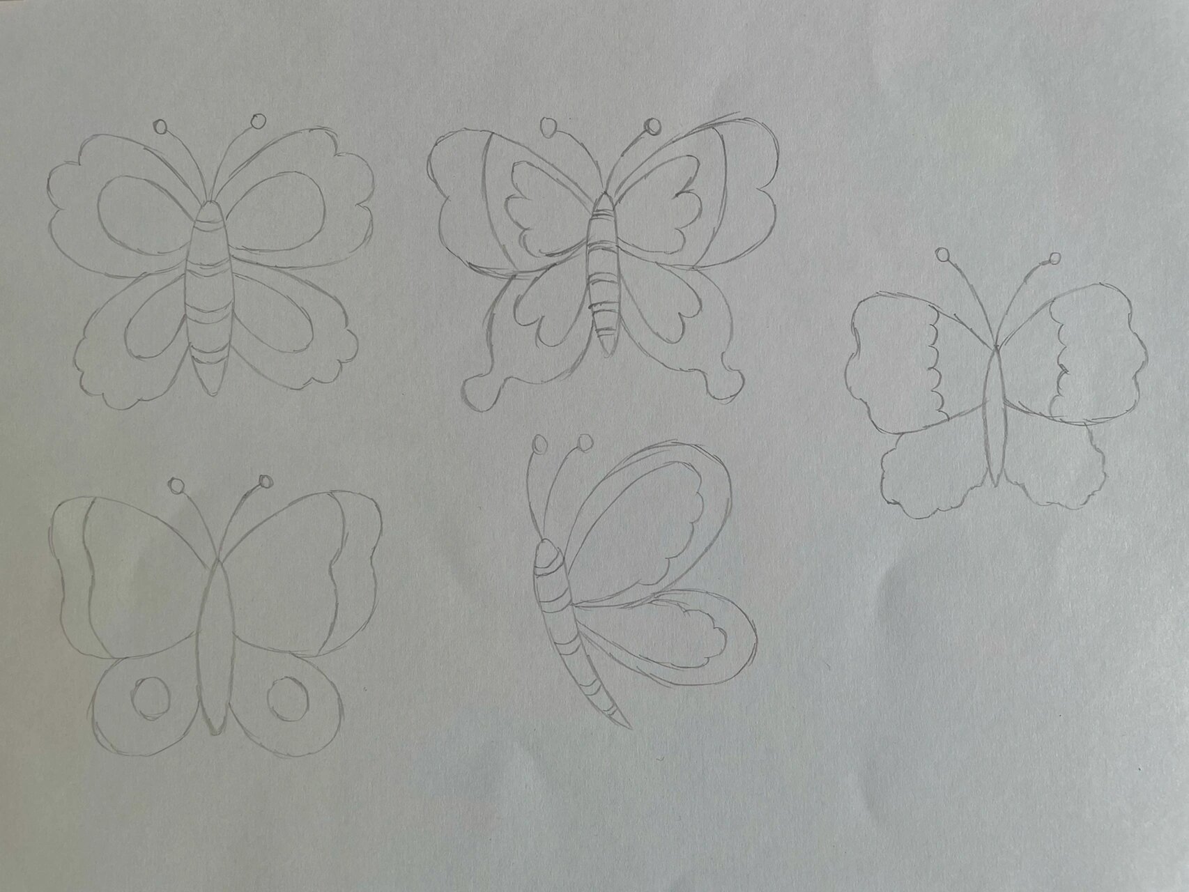 儿童画《捉蝴蝶