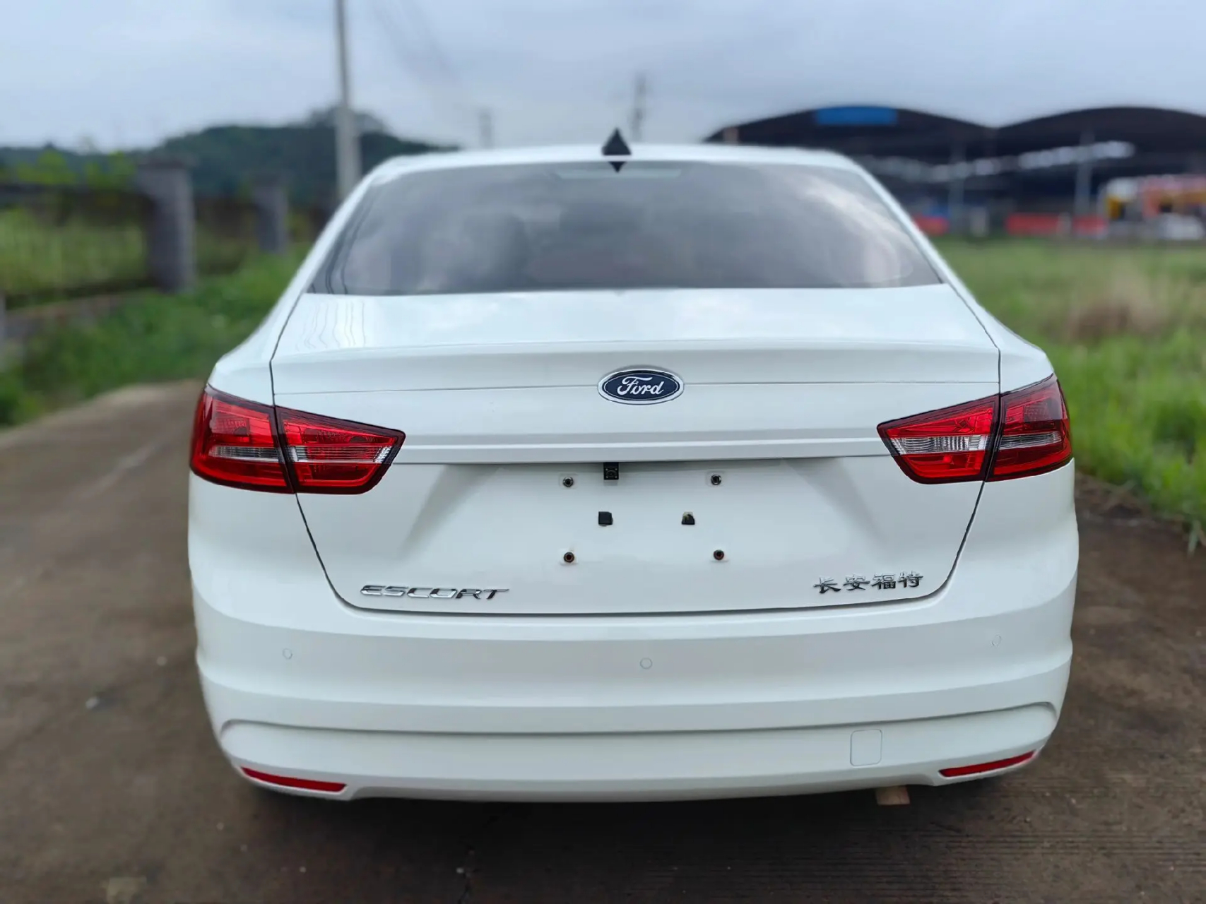 福特福睿斯自动挡1.5l, 12万多公里,个人一手户,车况三包