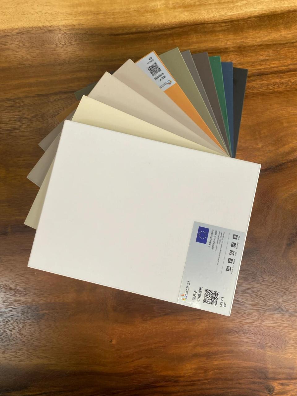 96首先是pet的肤感: pet是英文 polyethylene terephthalate的诵创