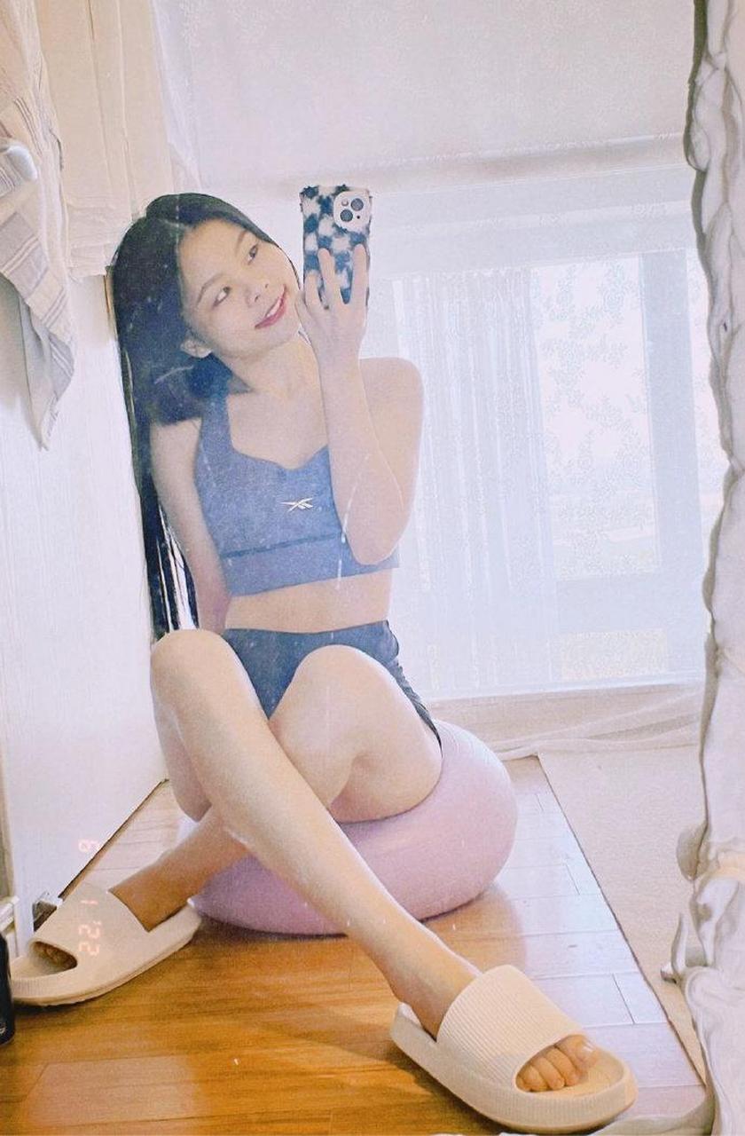 近日,网曝一组3unshine组合成员cindy近照.