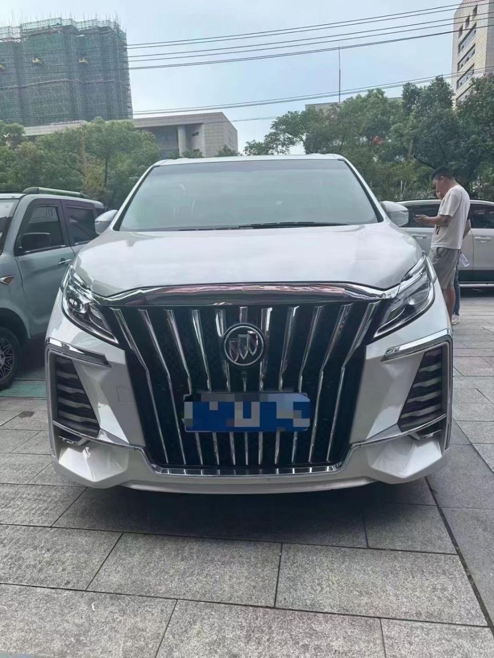 别克gl8es,改装蒙娜丽莎前后包围,中间航空座椅加热通风,车况精品