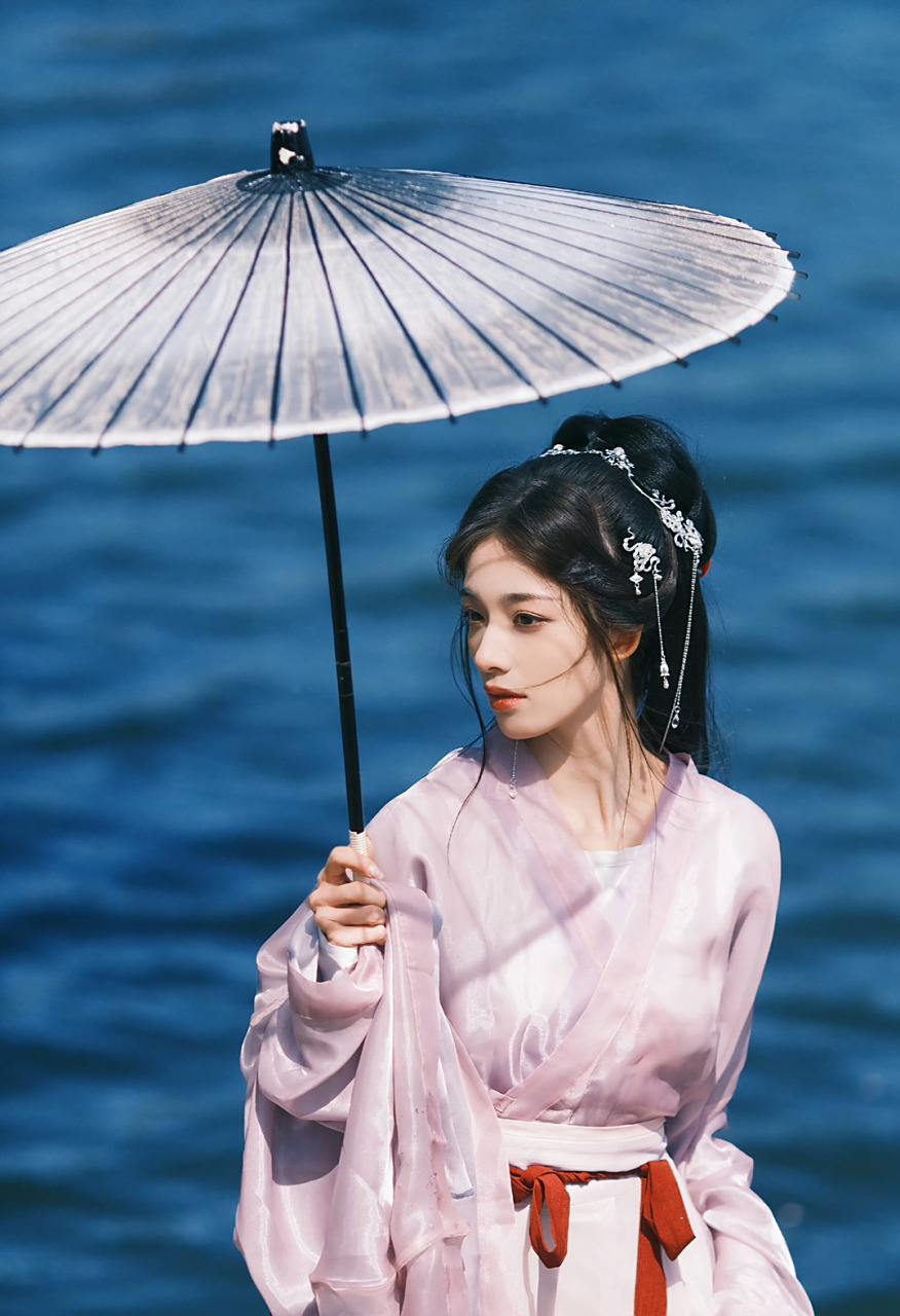 钟丽丽唯美古风写真组图