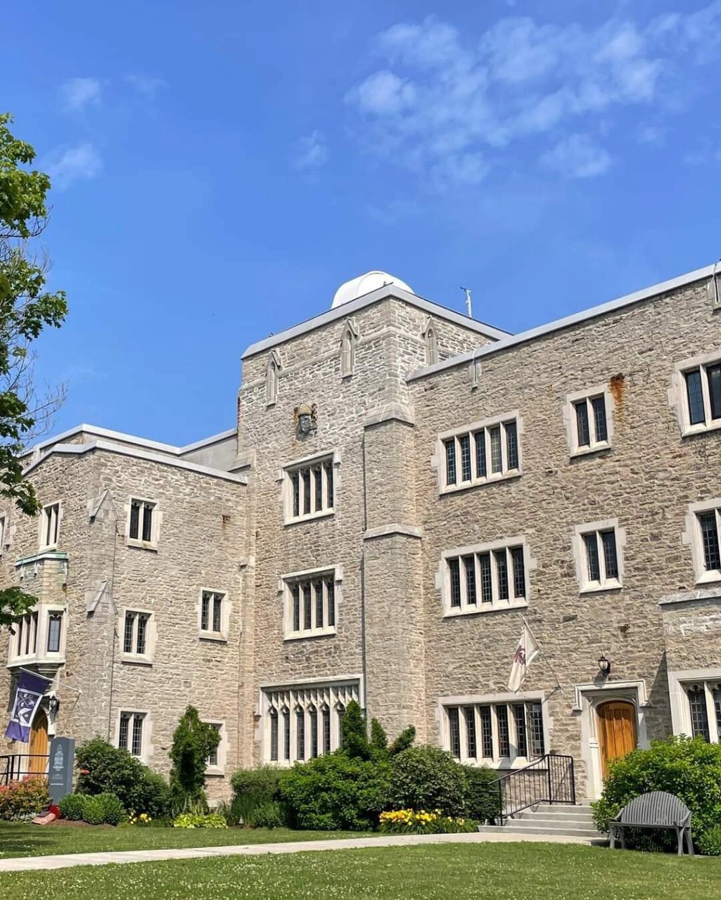 多伦多地区东面的顶级寄宿私立学校-三一学院 英文名称:02trinity