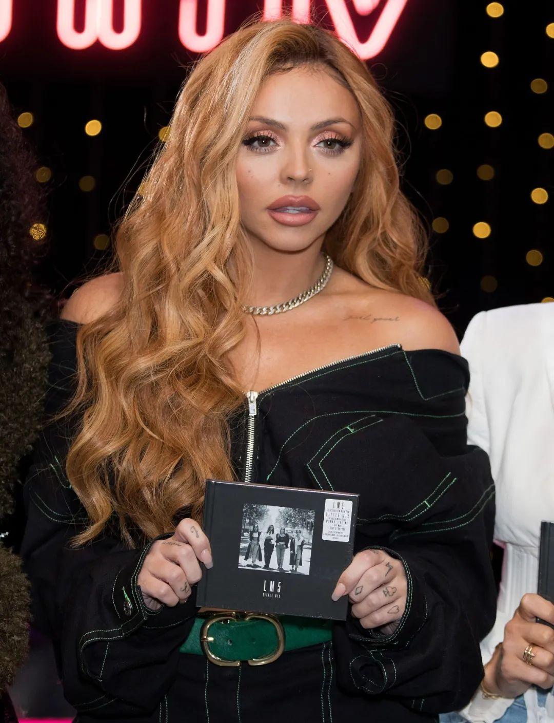 jesy nelson 在她的职业生涯中曾坦言遭受过严重的心理健康挑战