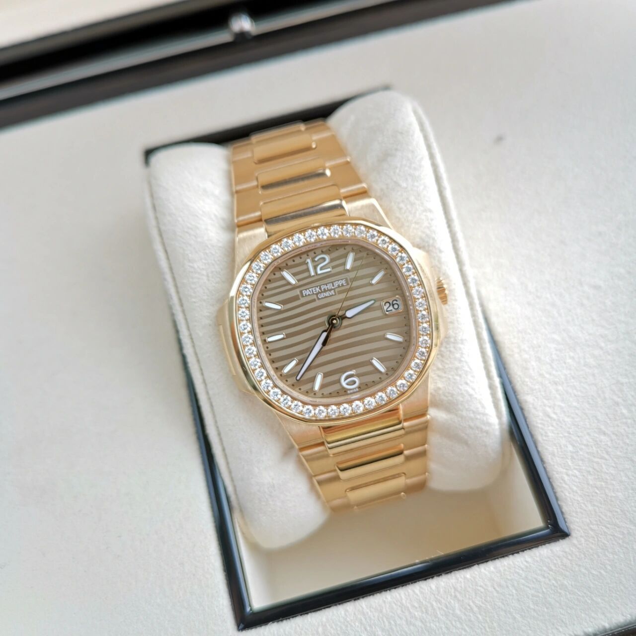 只能说美,这钱花的值得耐看型pp鹦鹉螺  p p百达翡丽鹦鹉螺系列7010