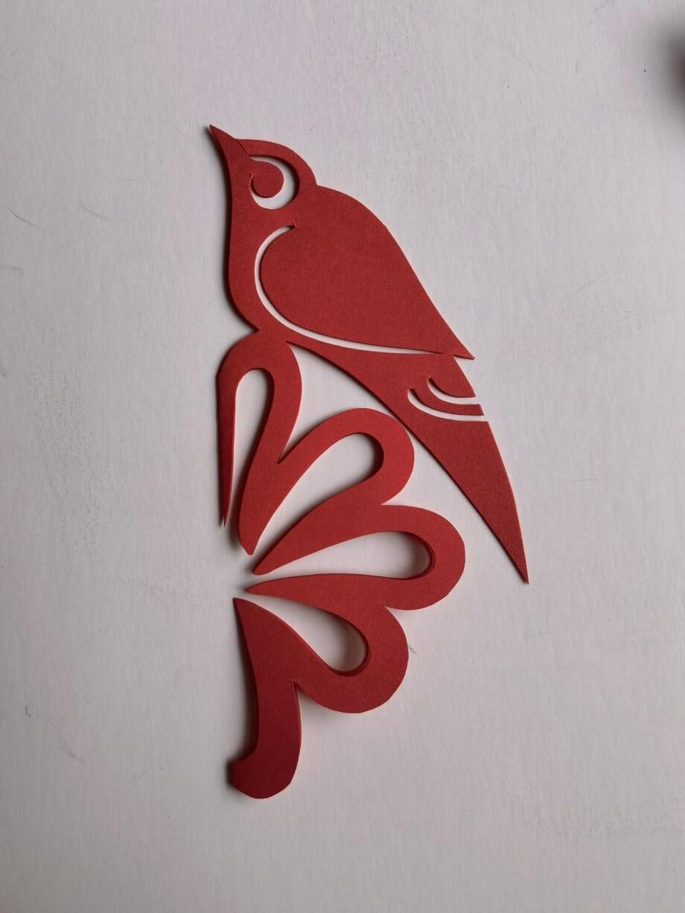 这个对称剪纸的教程可以说是非常简单易懂啦,喜欢的朋友一点要试试看