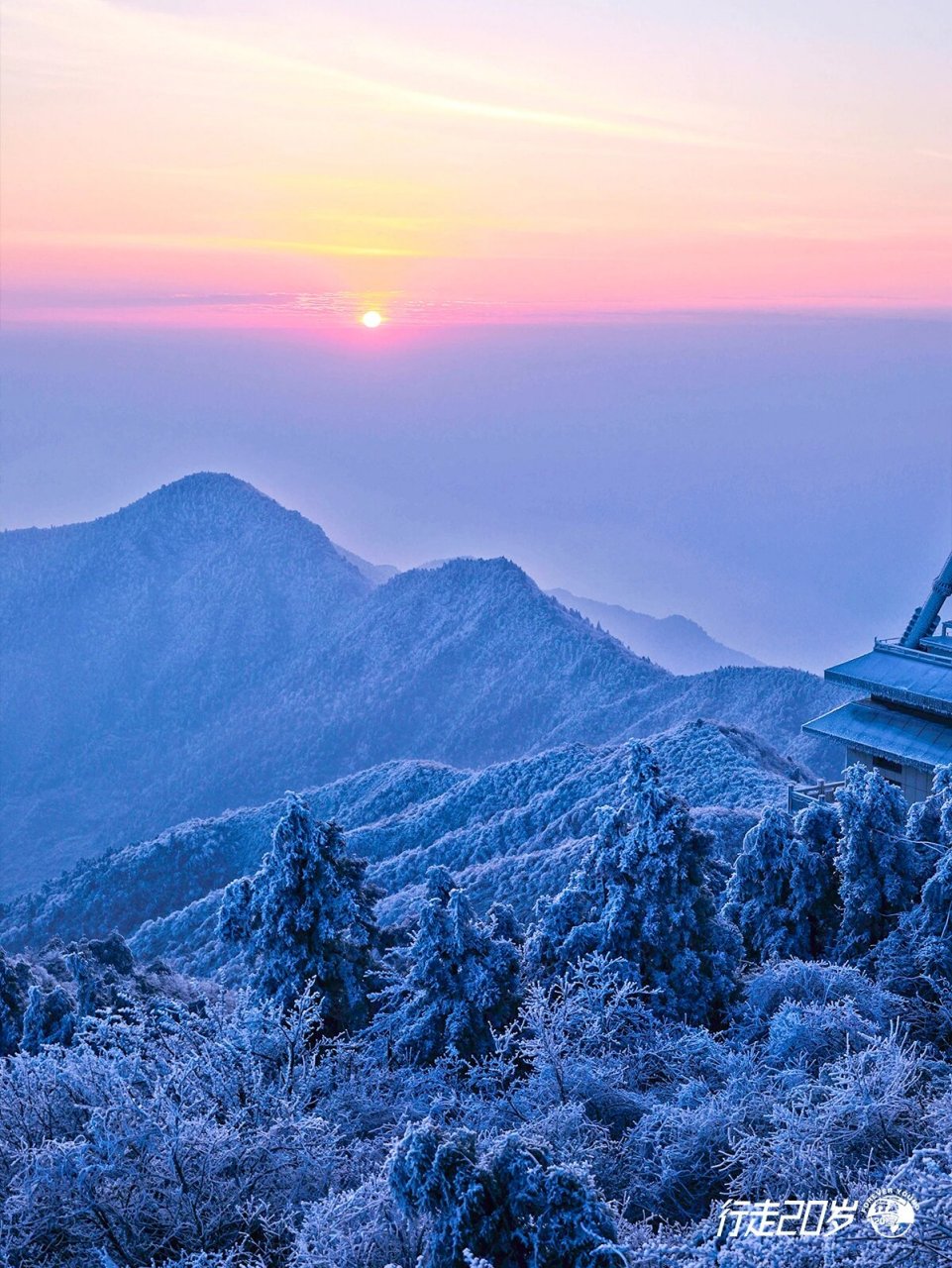 衡山下雪图片