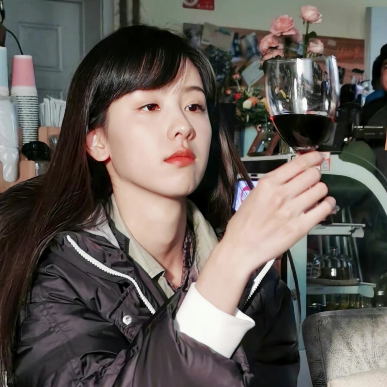 陈都灵头像 今天更一波我们嘟嘟美女头像,美女大学霸