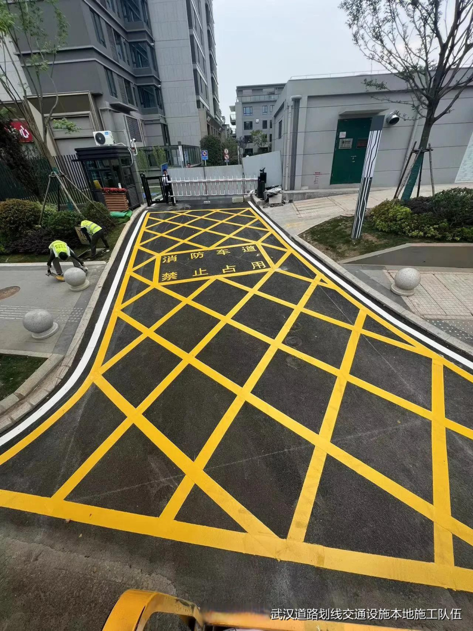 消防通道网格线如何正确设置 武汉奥业市政来解答-消防通道网格线如何