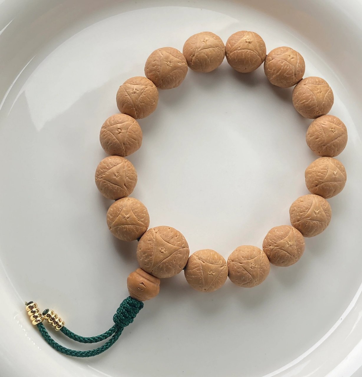 龙眼菩提手串    尼泊尔龙眼菩提手串 尺寸在14.1-14.