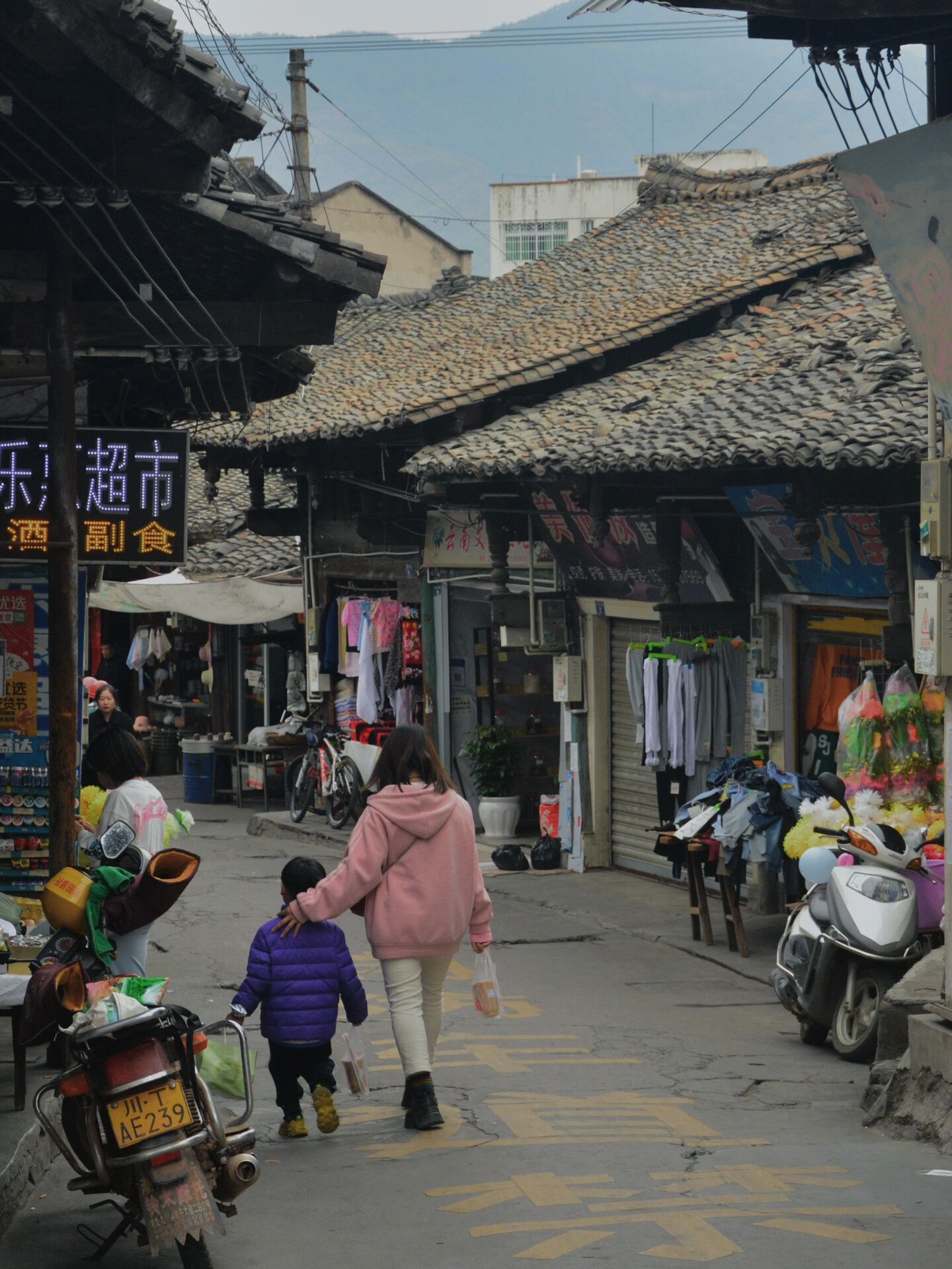 九襄古镇 | 最是人间烟火气息 九襄镇9615位于四川雅安市汉源县