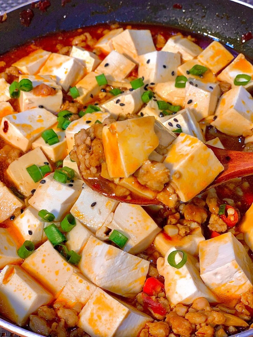 36超简单家常菜系列@鱼香豆腐95 97主要食材:嫩豆腐,肉沫,蒜