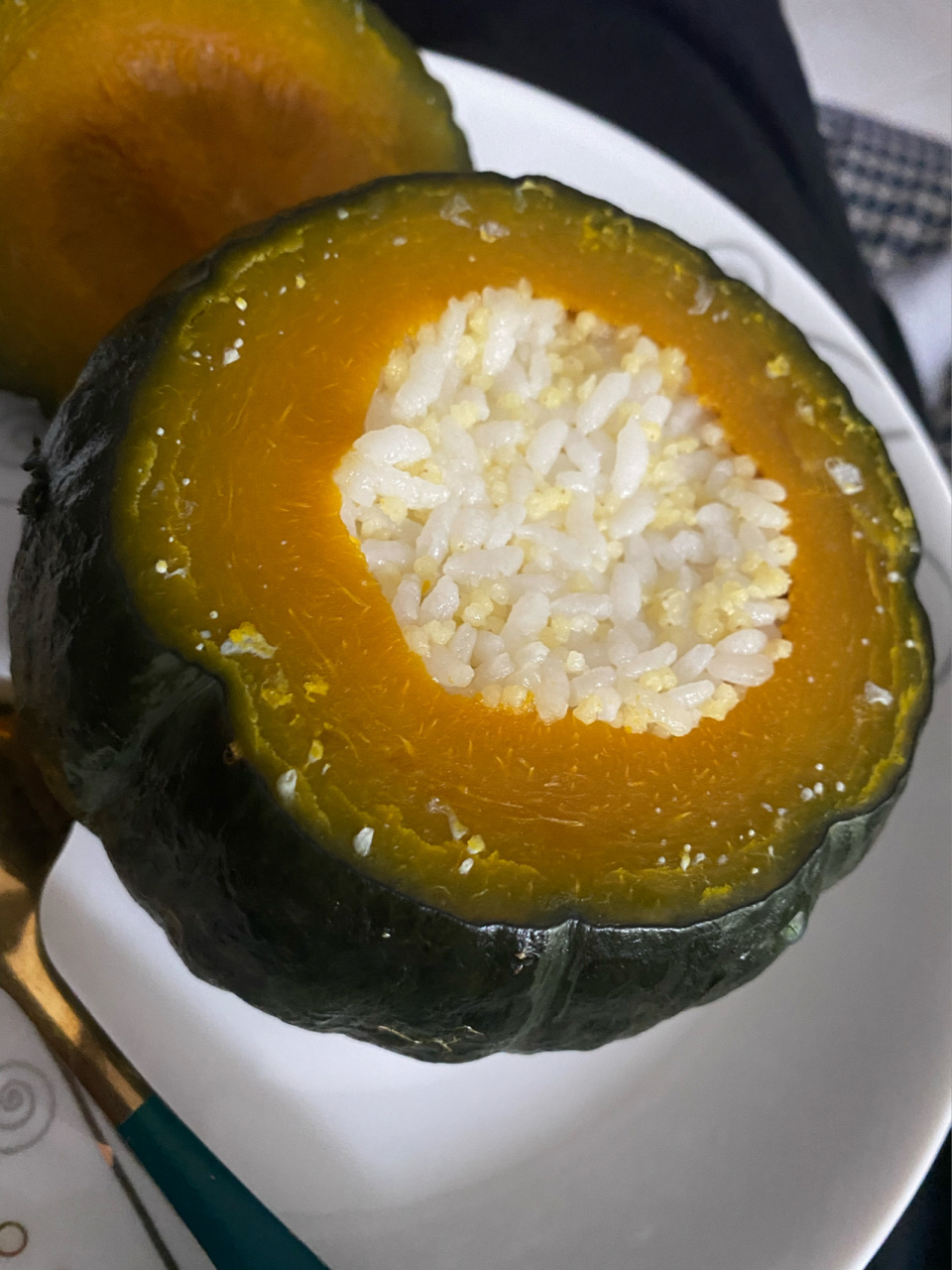 不懂就问,贝贝南瓜有白点 蒸出来发现一圈白色点点能吃吗