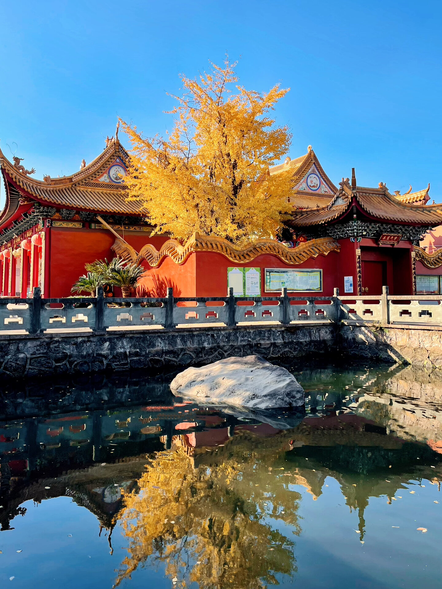 兴嘉庙| 黄岩市区竟然藏着这么美的寺庙