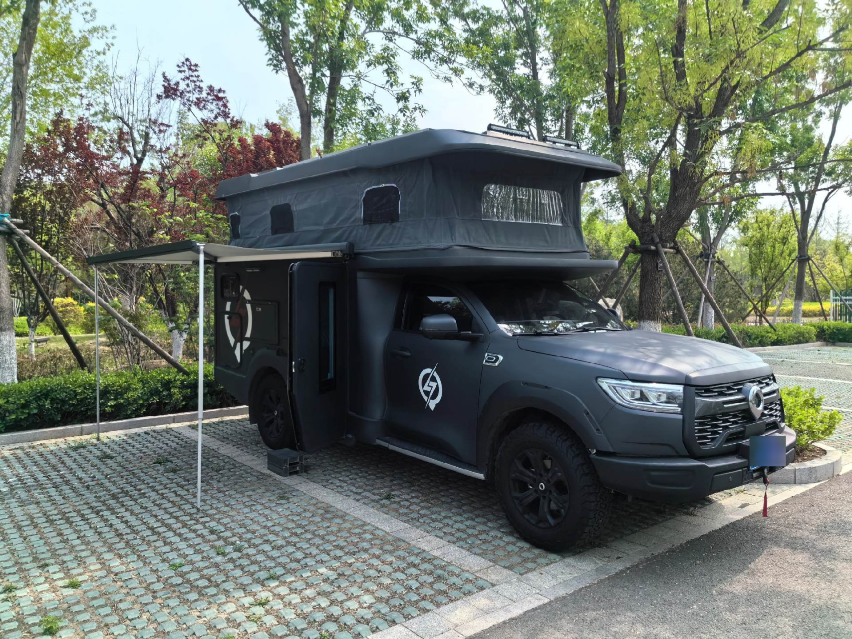 长城炮升顶房车!