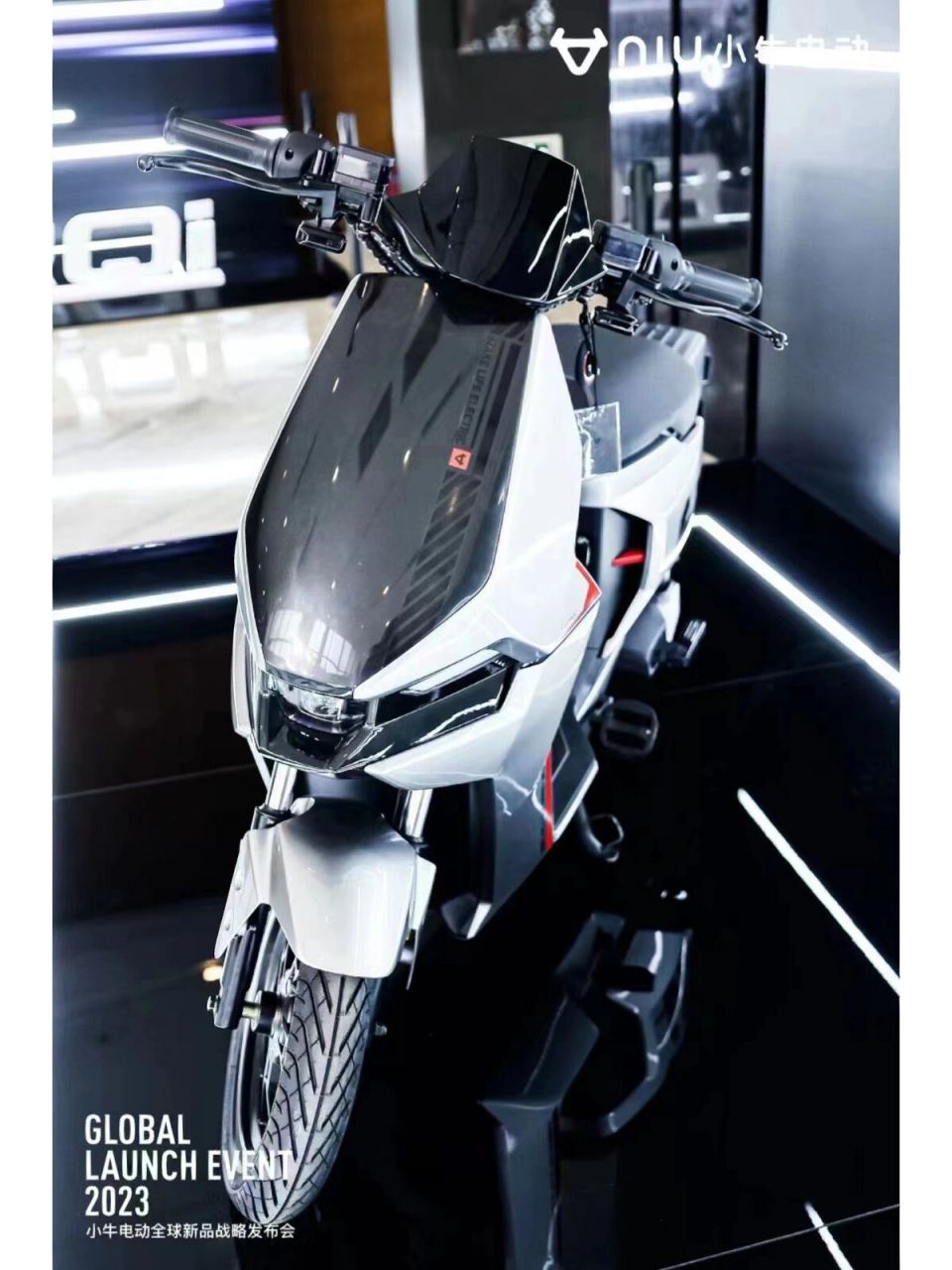 小牛f400新款 小牛新款f400 超大空间 超远续航!百变配置 敬请期待