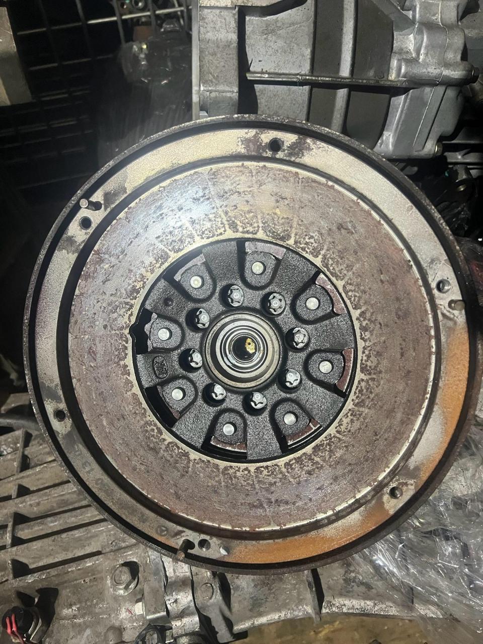 双质量飞轮/福建奔驰om646/江铃vm.