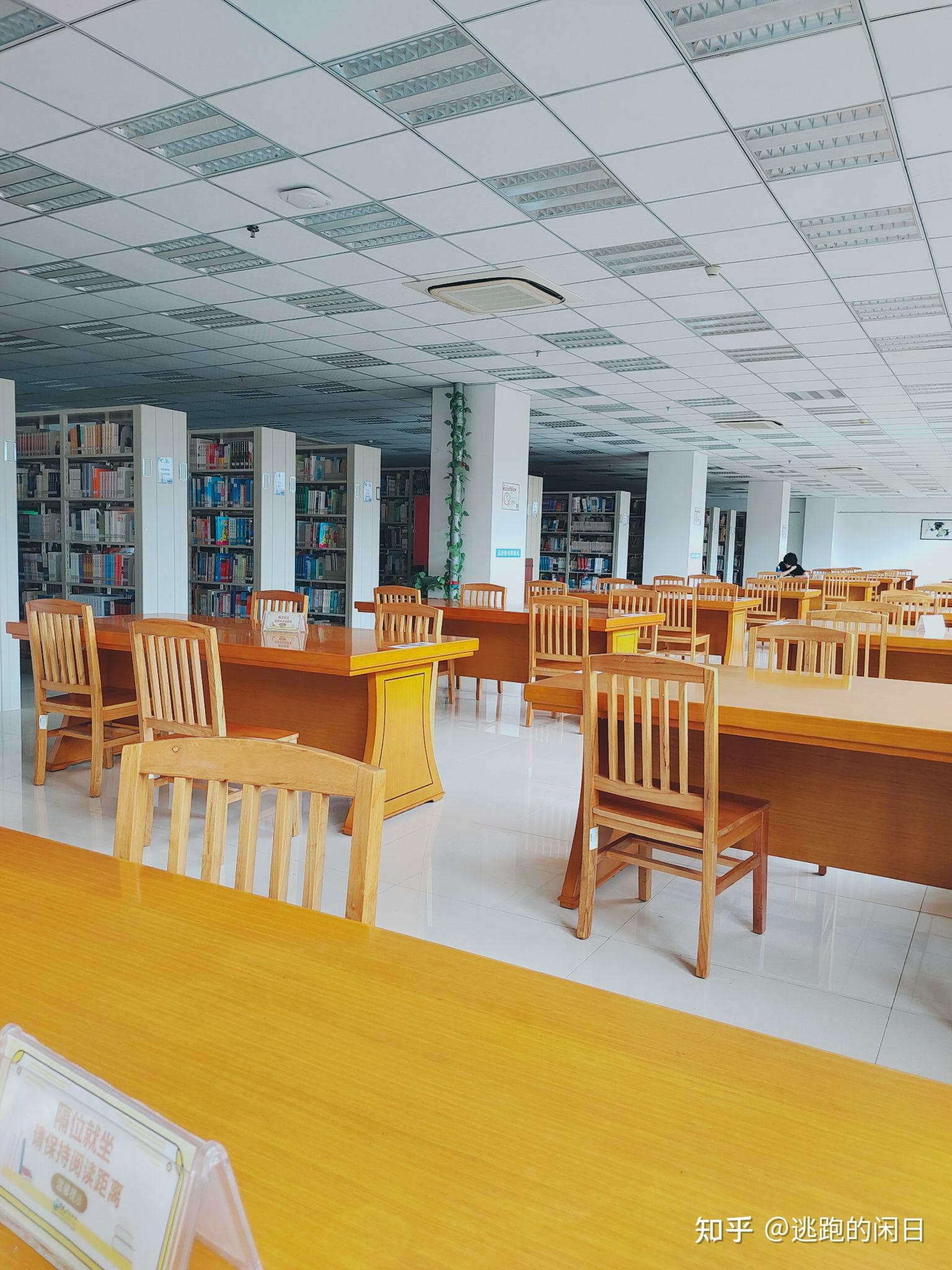 关于江西现代职业技术学院的图书馆怎么样