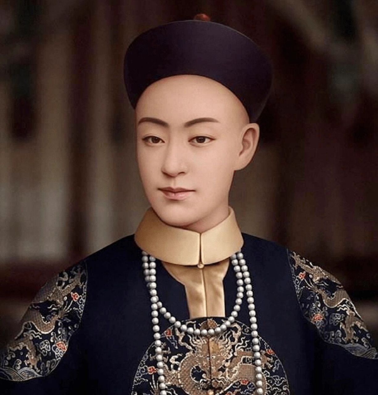 大清德宗  爱新觉罗·载湉 清宣宗之孙,道光帝第七子醇亲王奕譞次子