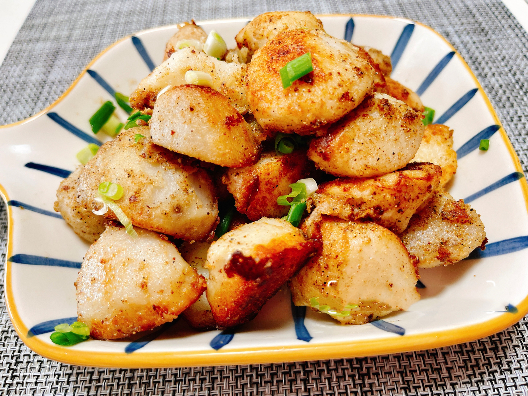 椒盐芋艿9215外皮椒盐香内馅甜糯7515一口爱上 芋艿也是芋头