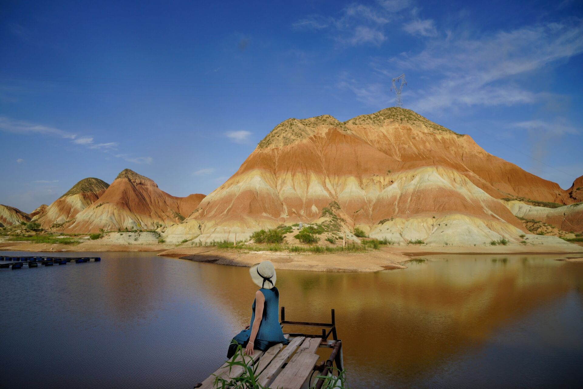 苦水丹霞攻略 永登县苦水镇丹霞地貌,导航苦水镇自驾游营地,按着导航
