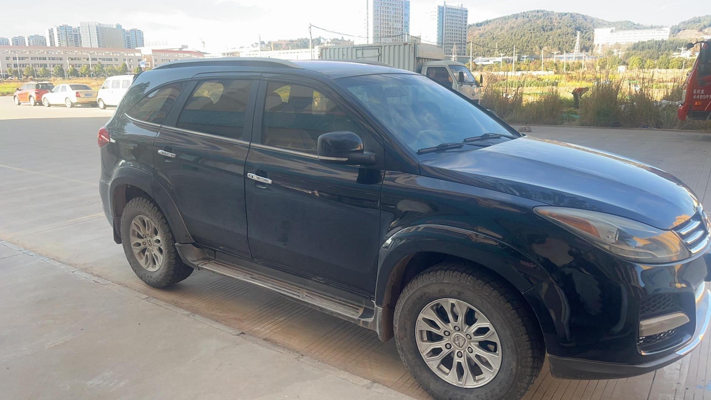 23,800 13年江铃驭胜s350自动柴油2.4的动力后驱.发动机刚修好有质保.