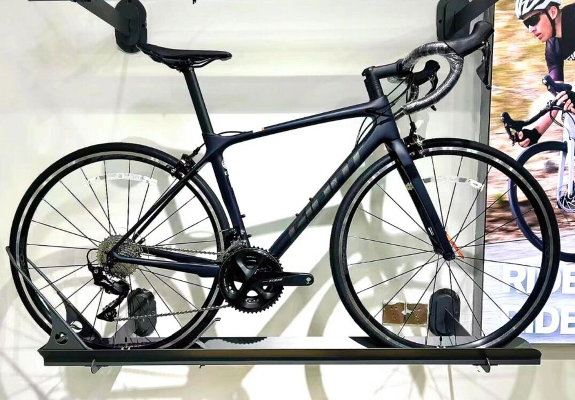 捷安特tcr碳纤维车架 shimano 105圈刹大套 整车8.3kg!