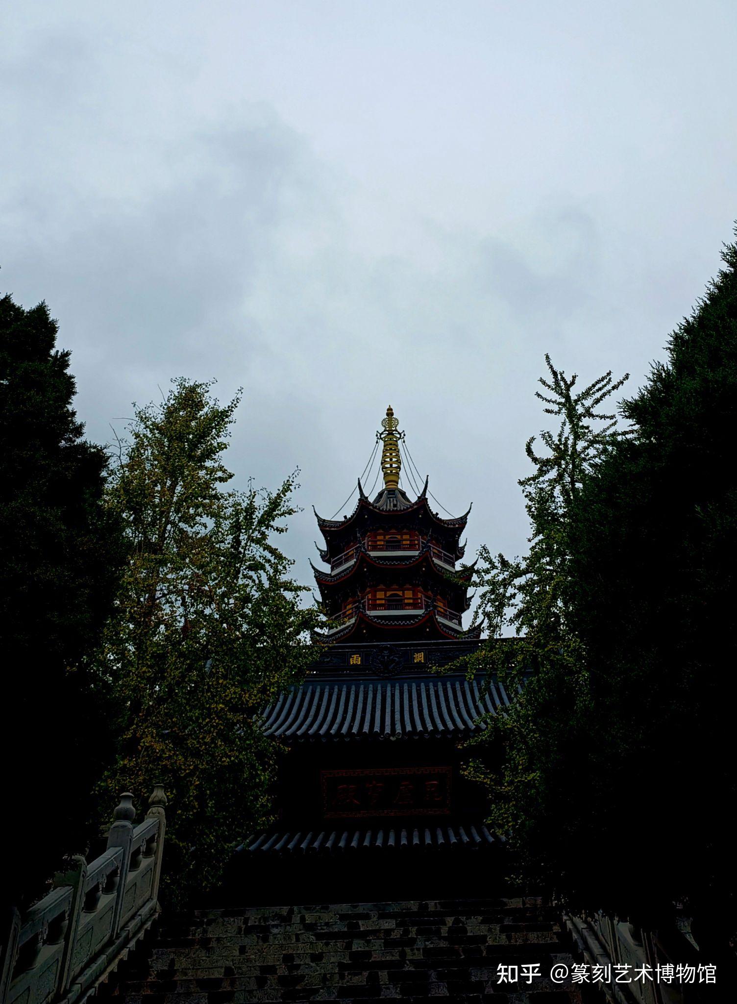 南京最古老皇家的寺庙鸡鸣寺