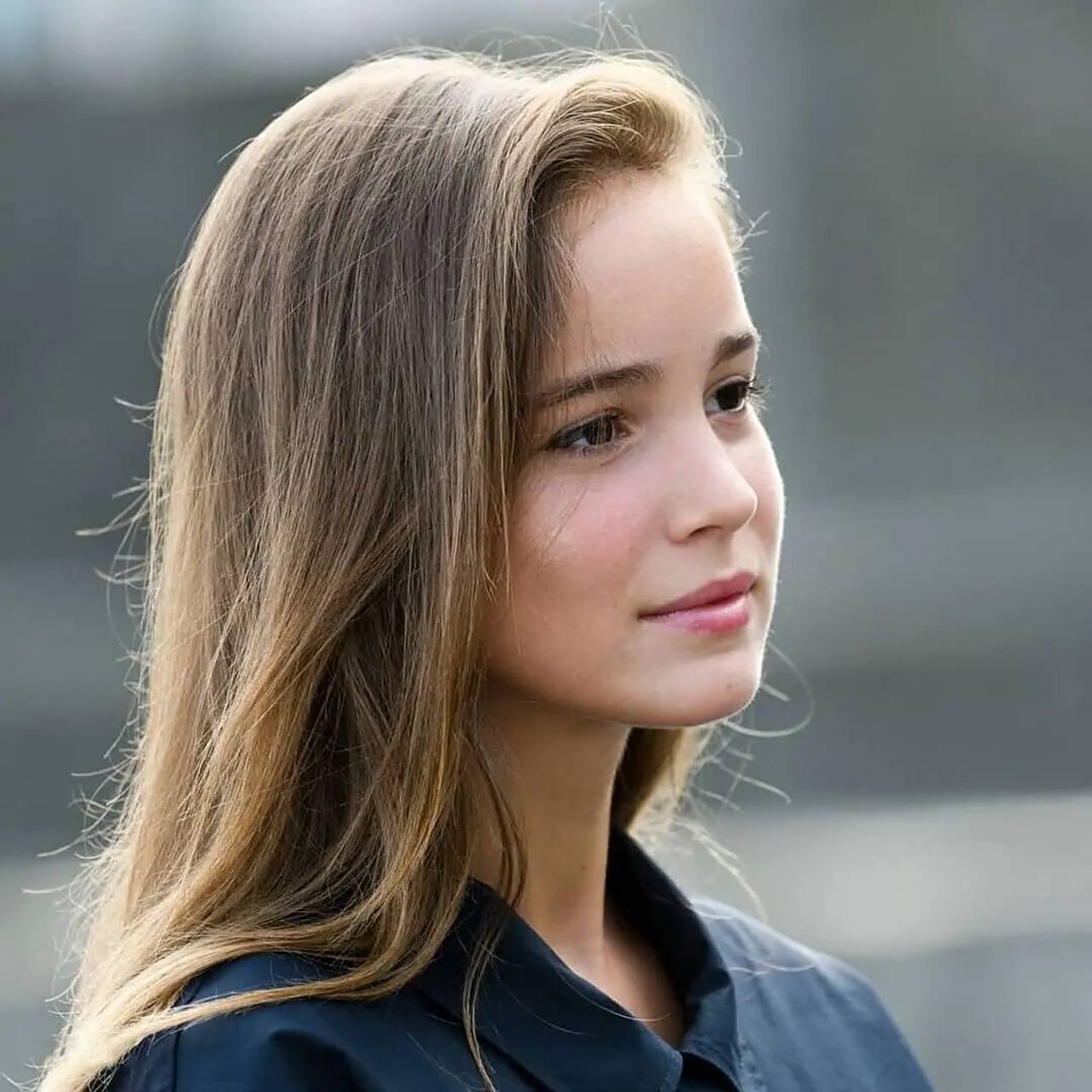 记住她 - 美队小女朋友 alba baptista 伊人是个九零后,诞生于1997年