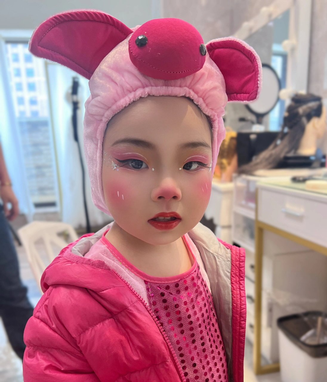 小猪彩绘妆面 儿童小猪彩绘妆