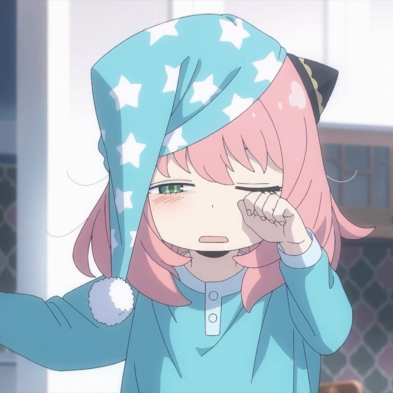 自截头像|阿尼亚真的太可爱了好想一口吃掉 好想捏捏她的脸