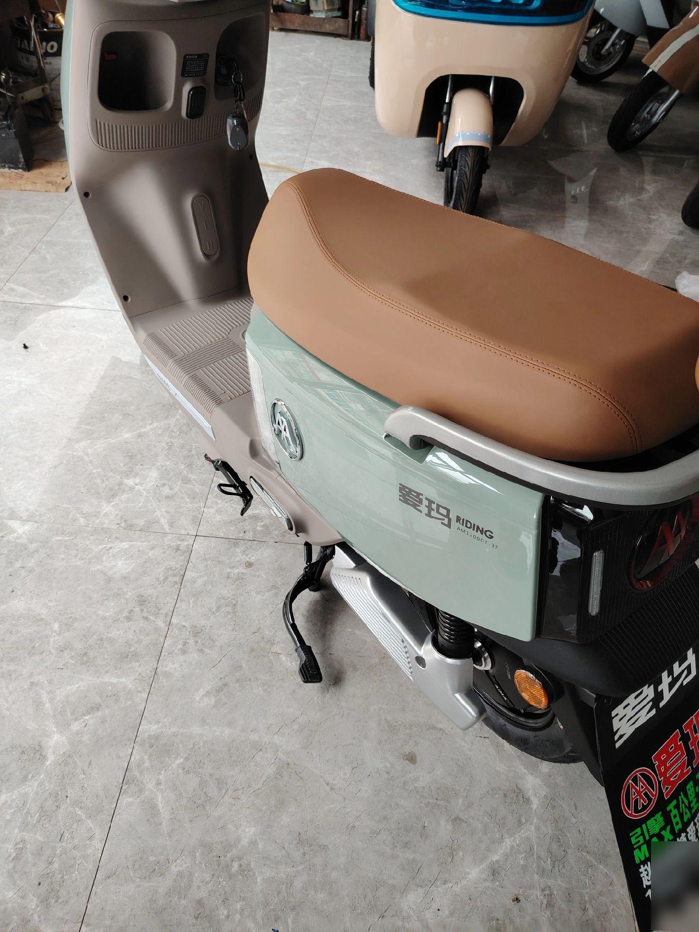 炫酷爱玛卫士电动车来袭!