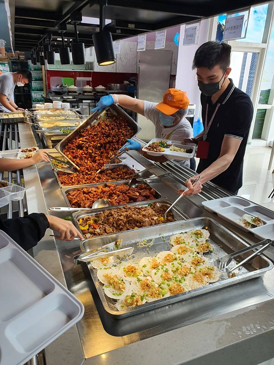 9890 华为员工食堂长这样!