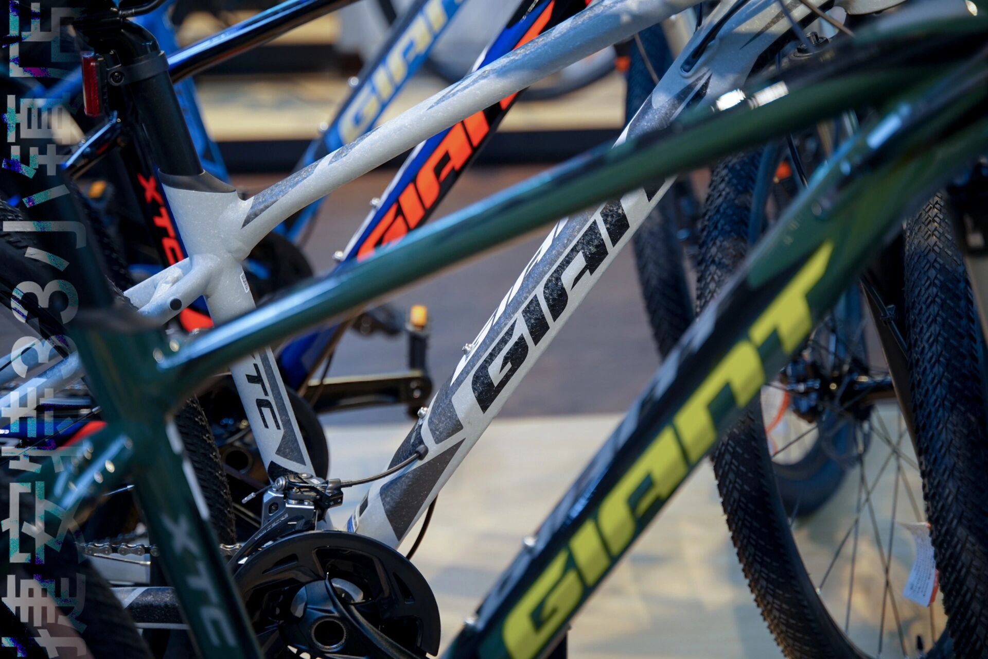 山地车|2022捷安特xtc 800四色可选    是捷安特热销的入门山地车之一