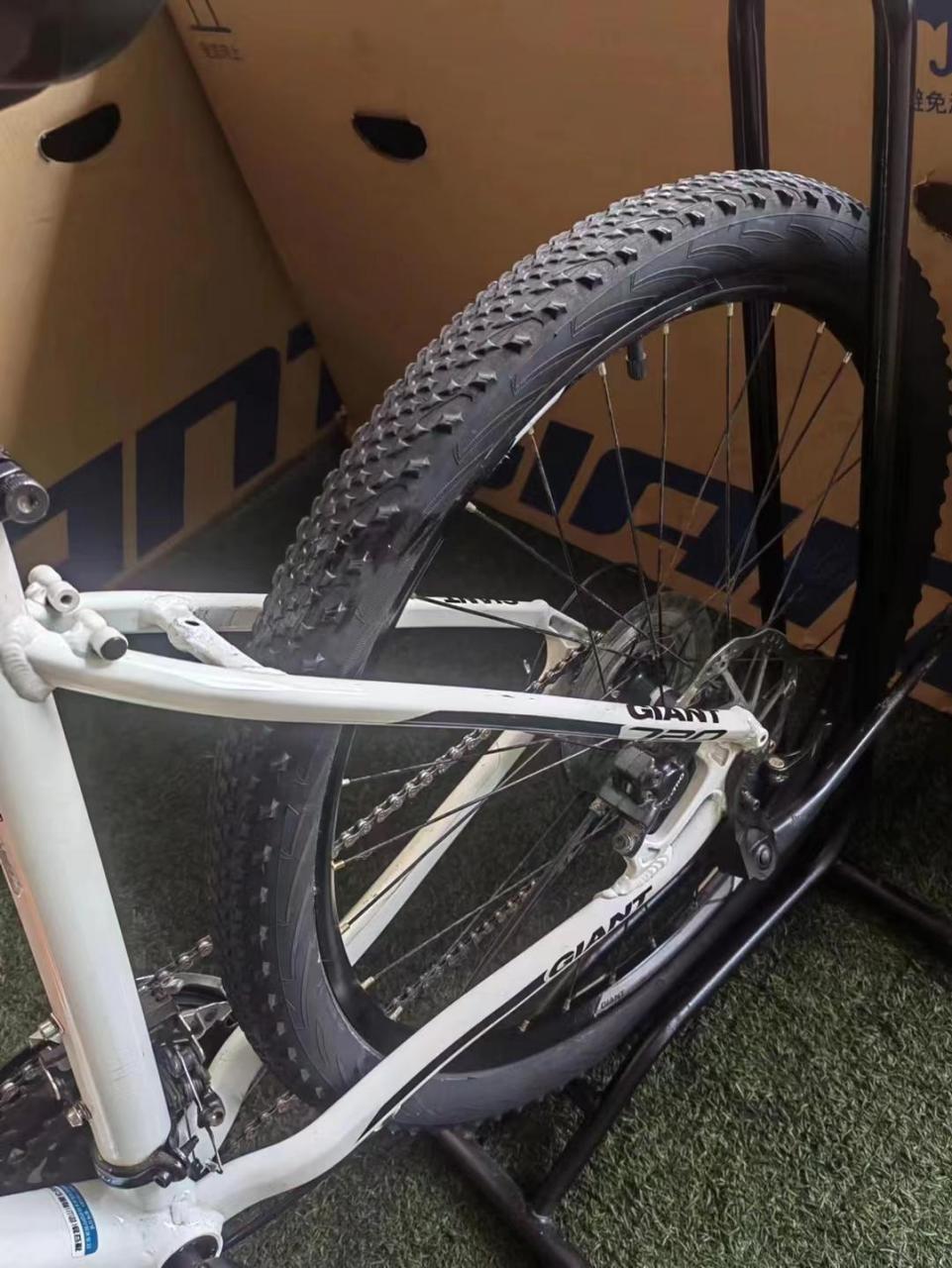 捷安特atx720,27速油碟,s号车架,26寸轮径,1500