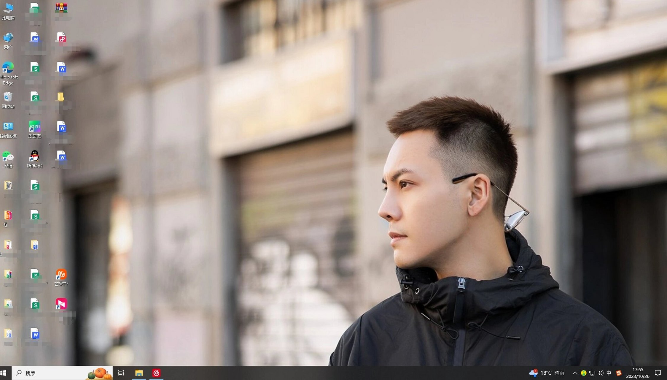 陈伟霆壁纸 眼镜反戴,绝了