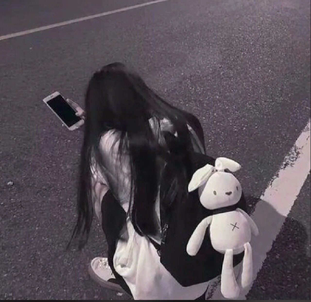 真人女孩悲伤系头像