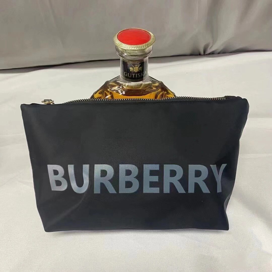 现货 巴宝莉burberry防水洗漱包化妆包  现货 巴宝莉burberry