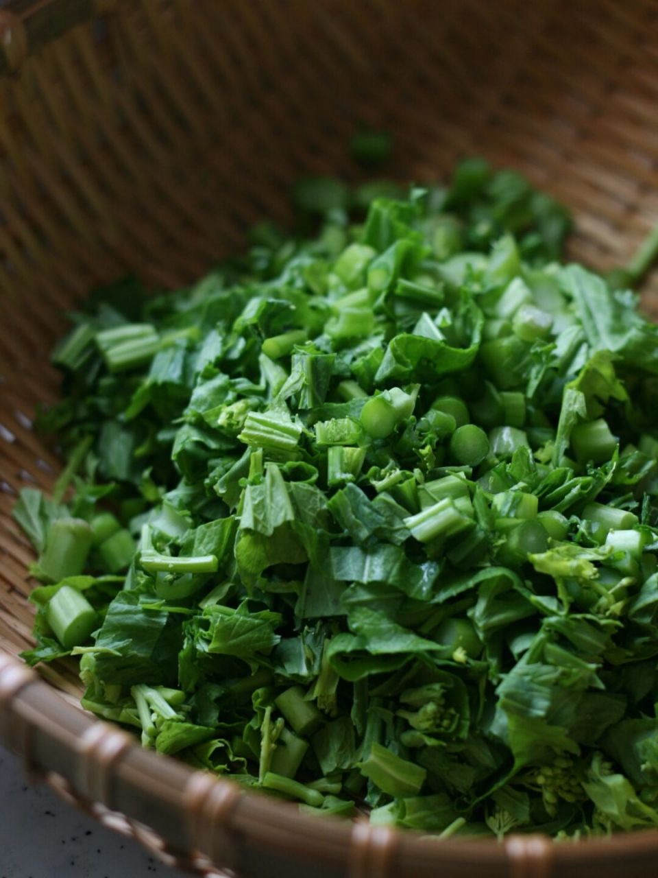 上一期分享了制作冲菜的芥菜苔,这期来给大家看下冲菜成品以及制作