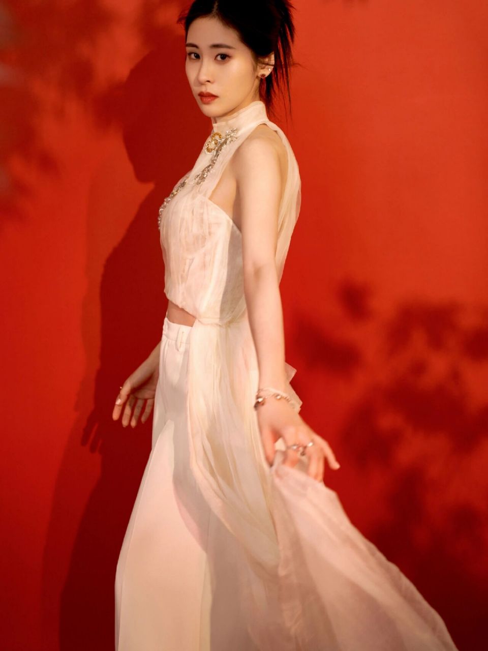 三寸盛京|张碧晨 张碧晨演绎三寸盛京 2023ss 昆仑听雪系列作品  晶莹