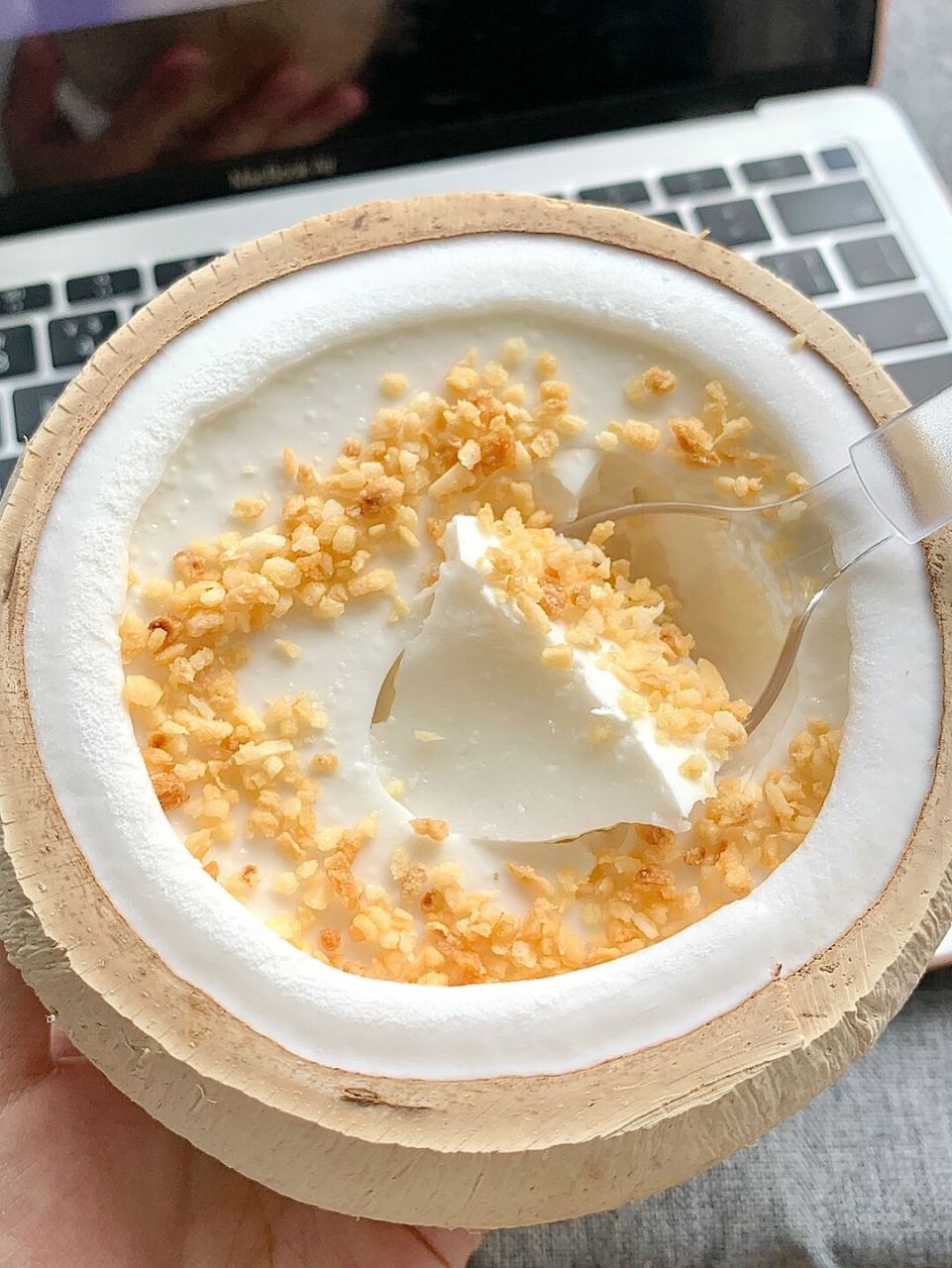 果冻duangduang的吃着很紧实!