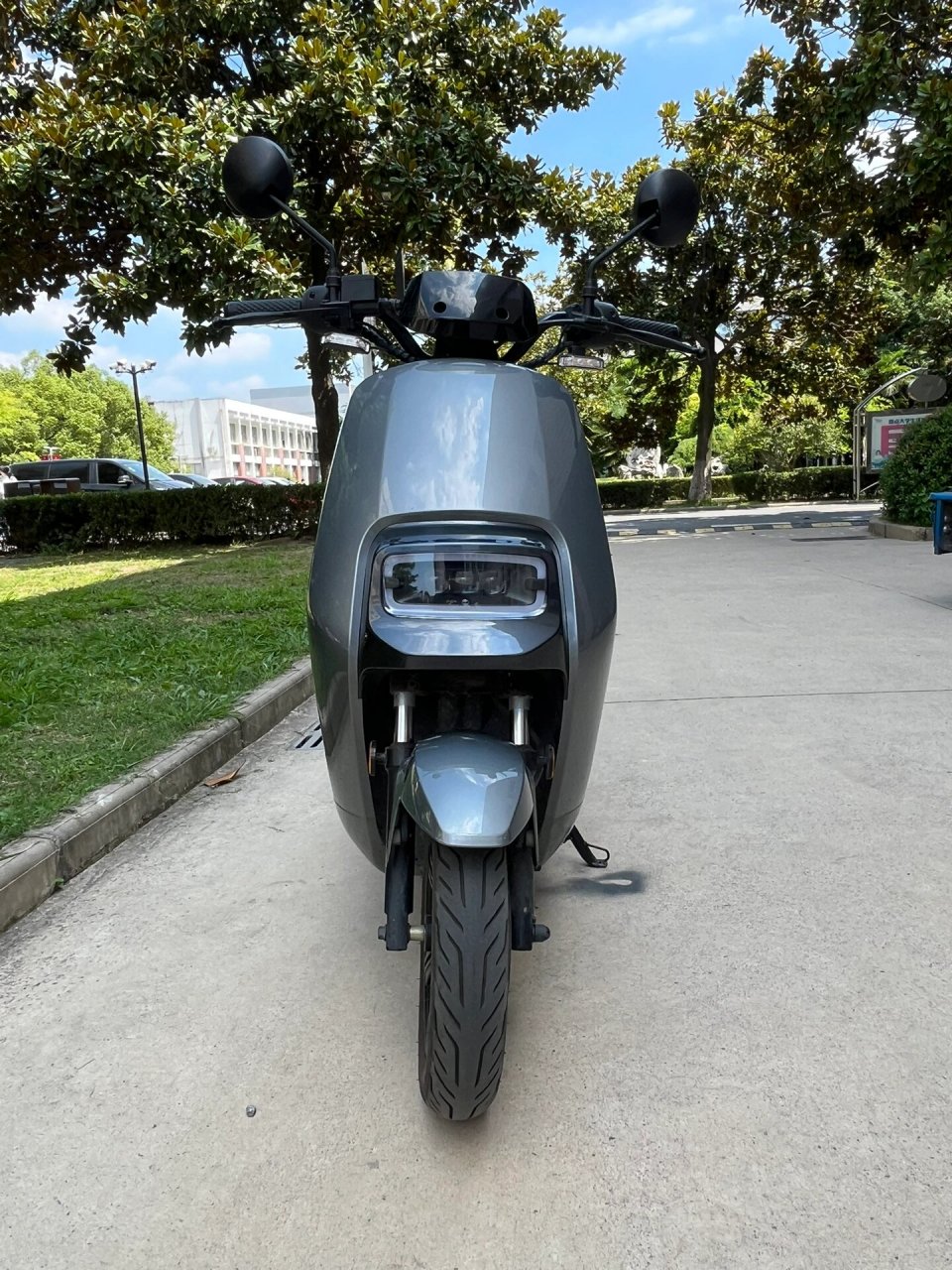 新车大优惠小牛电动 小牛g3电动车,新车公里数2000多,证件齐全 价格